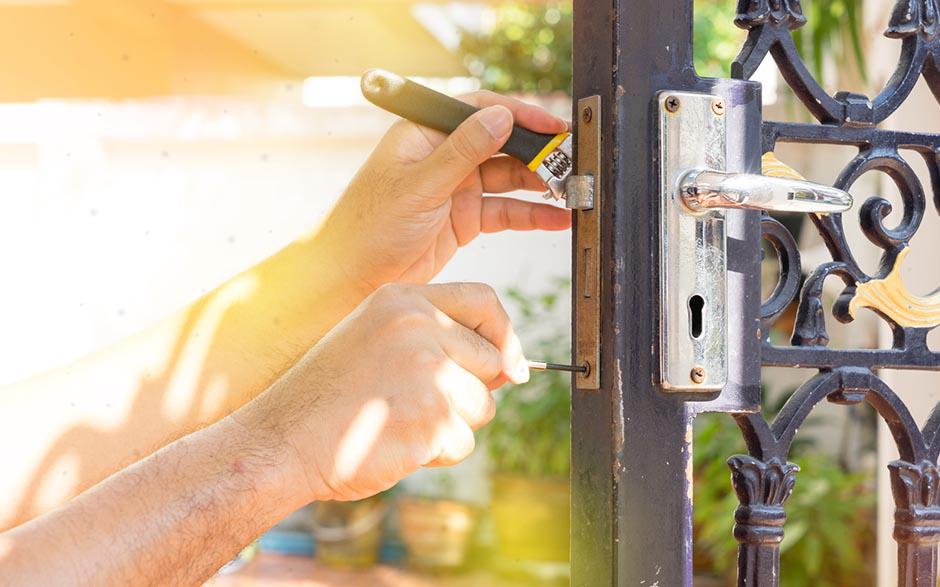 ouverture de porte claquée serrurier Crèvecœur-le-Grand